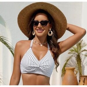 NEW Blooming Jelly Striped Large Twist Front‎ Bikini Top Navy White Halter
